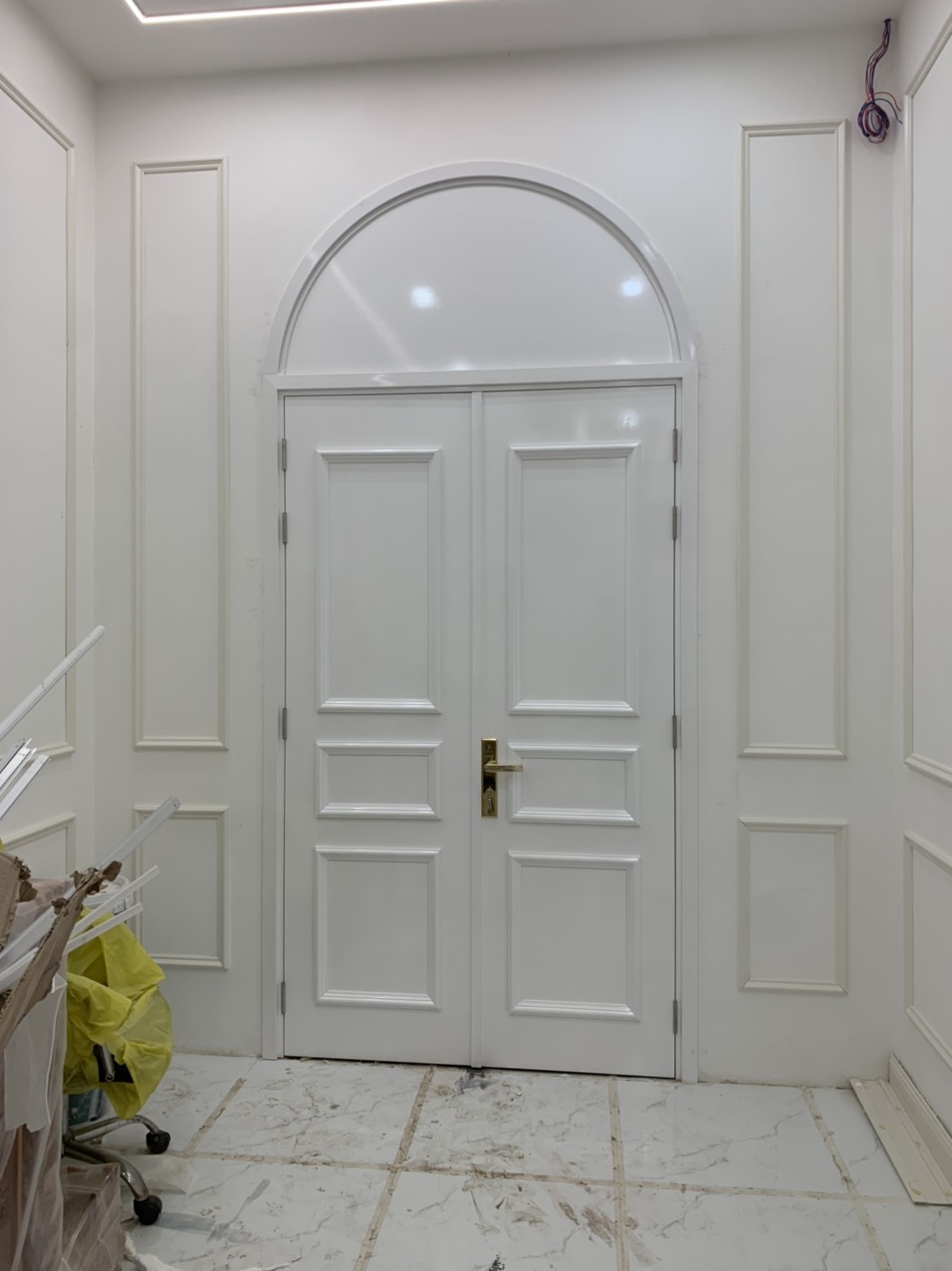 cửa nhựa giả gỗ trắng